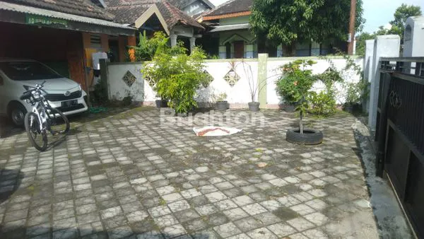 image RUMAH SIAP HUNIASRI DAN SEJUK KUTOREJO MOJOKERTO (5)