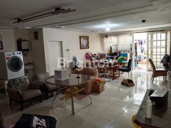 image RUMAH KAYUMAS BARAT TANAH MAS SEMARANG UTARA DEKAT STASIUN PONCOL (7)