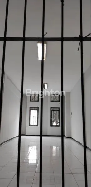 image RUKO 4 LANTAI PUSAT KOTA SURABAYA (4)