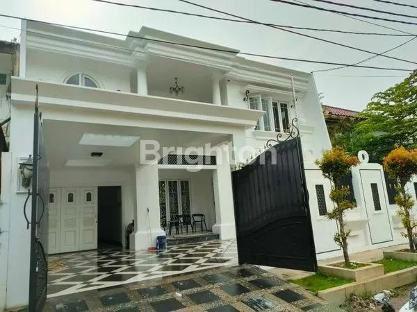 image RUMAH MEWAH AREA PERUMAHAN (5)