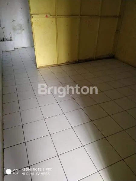 image KONTRAKAN DEKAT STASIUN KERETA (4)