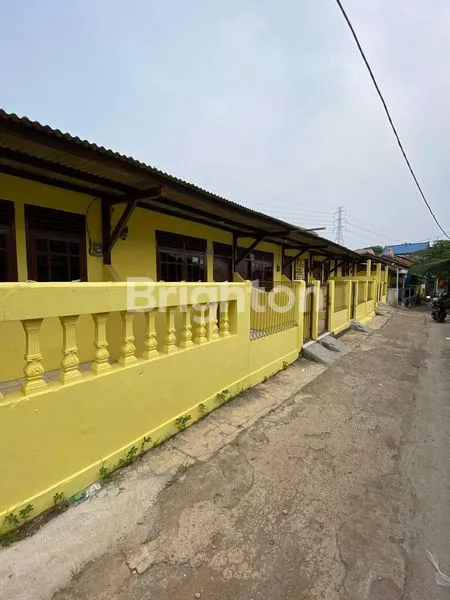 image KONTRAKAN DEKAT STASIUN KERETA (1)