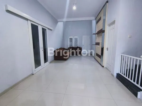 image RUMAH MINIMALIS SIAP HUNI ONE GATE SYSTEM DEKAT MERR, JUANDA (8)