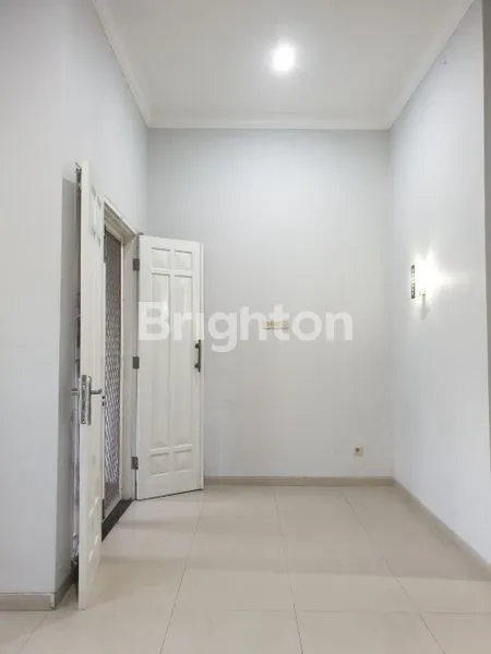 image RUMAH MINIMALIS SIAP HUNI ONE GATE SYSTEM DEKAT MERR, JUANDA (4)