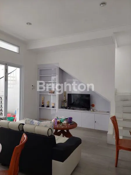 image BANGUNAN SIAP PAKAI DI PERUMAHAN ELIT JEMBER (2)