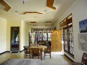 image BISA UNTUK KANTOR, RUMAH,HAWA SEJUK, JALAN BESAR (6)