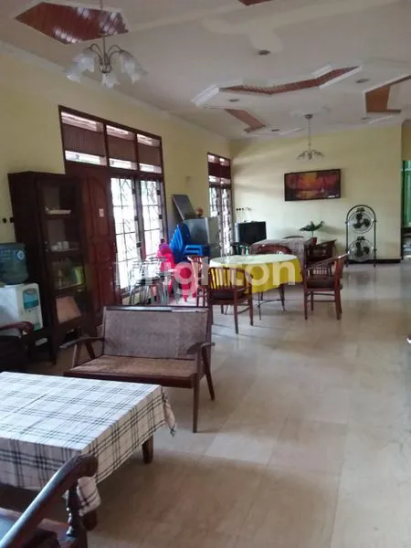 image BISA UNTUK KANTOR, RUMAH,HAWA SEJUK, JALAN BESAR (2)