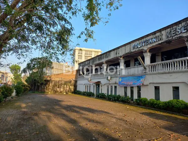image GEDUNG BEKAS RUMAH SAKIT DI LOKASI MEDAN BARAT (8)