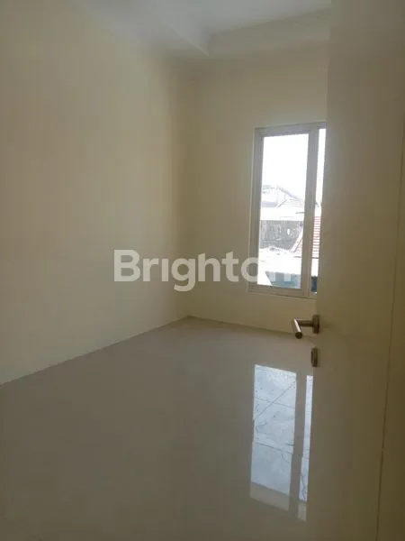 image RUMAH 2 LT BARU GRESS DI GUNUNGANYAR TAMBAK SURABAYA (3)