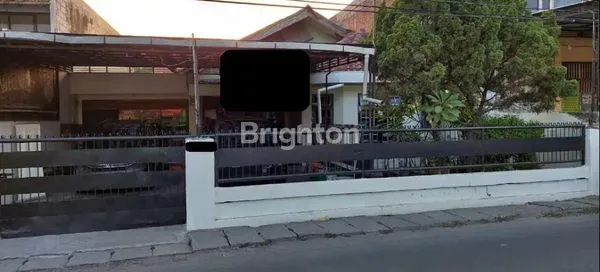 image RUMAH RAYA JAMBANGAN (1)