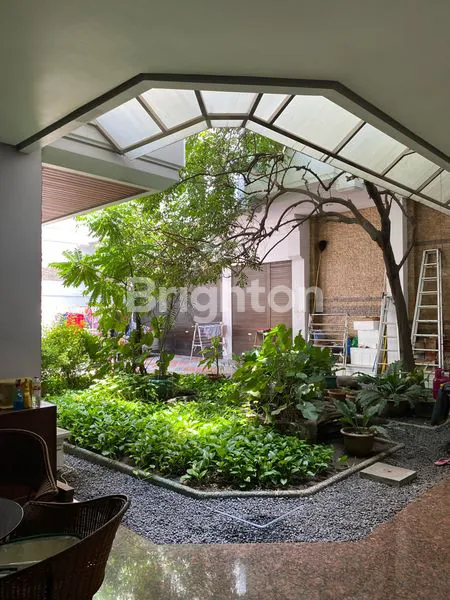 image *FOR SALE RUMAH ISTIMEWA SIAP HUNI KAWASAN KOMERSIAL JL. CEMPAKA, SURABAYA PUSAT* (4)