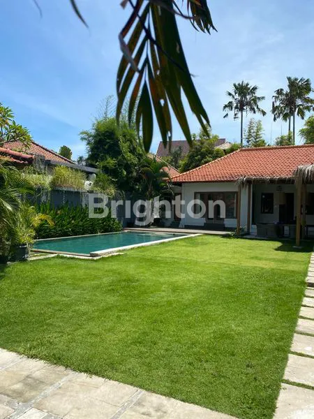 image VILLA HOMEY DI BATU BELIG (1)