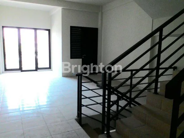 image RUKO 4 LANTAI, NOL JALAN RAYA A. YANI - SURABAYA (4)