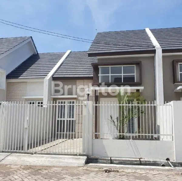 image RUMAH VIRAL 2025 ALANA CEMANDI DEKAT DENGAN BANDARA JUANDA DAN MERR (3)