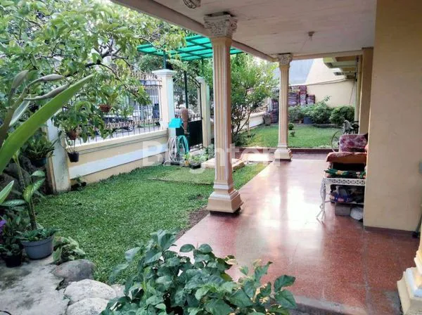 image RUMAH DEKAT GALAXY MALL DAERAH KERTAJAYA POSISI HOOK (4)