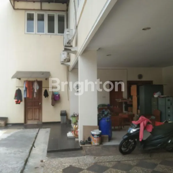 RUMAH DI TAMAN RATU INDAH