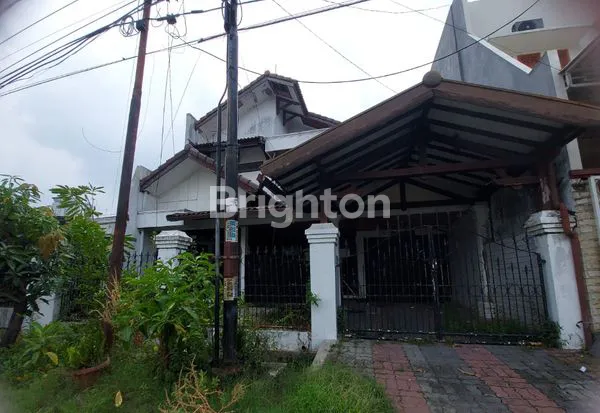 image TENGGILIS UTARA 2 LANTAI ROW LEBAR PERUMAHAN (1)