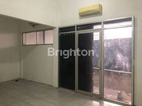 image GUDANG BELUM DI BETON,DAERAH STRATEGIS (7)