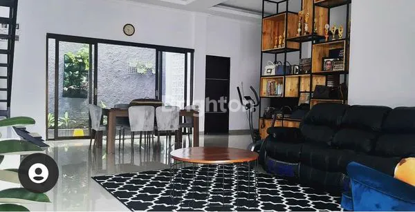 image BANGUNAN BELAKANG LIPPO PLAZA JEMBER (4)