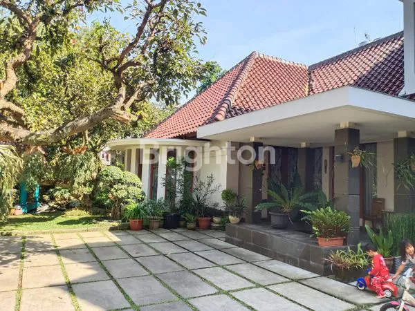 image RUMAH DENGAN LOKASI PREMIUM SANGAT BAGUS AREA VILLA HOTEL KAMPUS (1)