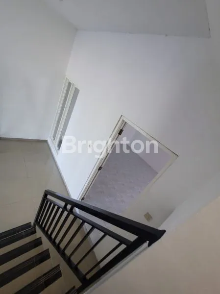 image RUMAH SIAP HUNI LETAK DEKAT FASUM DAERAH WONOREJO RUNGKUT (2)