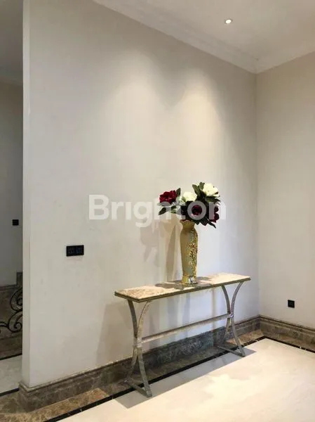 image RUMAH GRAHA FAMILY BARU GRES DEKAT CLUBHOUSE, LOOP, TOL, PUSAT BISNIS DAN KOMERSIAL (7)