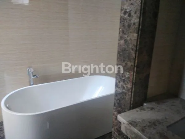 image RUMAH GRAHA FAMILY BARU GRES DEKAT CLUBHOUSE, LOOP, TOL, PUSAT BISNIS DAN KOMERSIAL (5)