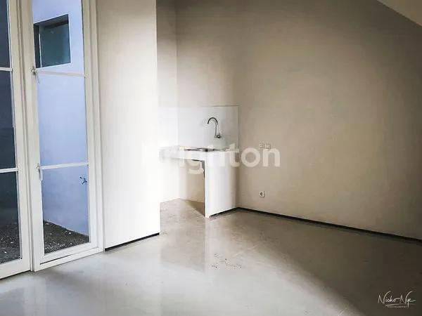 image RUMAH MINIMALIS DEKAT BINUS (3)