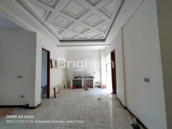 image RUMAH BARU 2 LANTAI LOKASI STRATEGIS SIDOARJO (2)