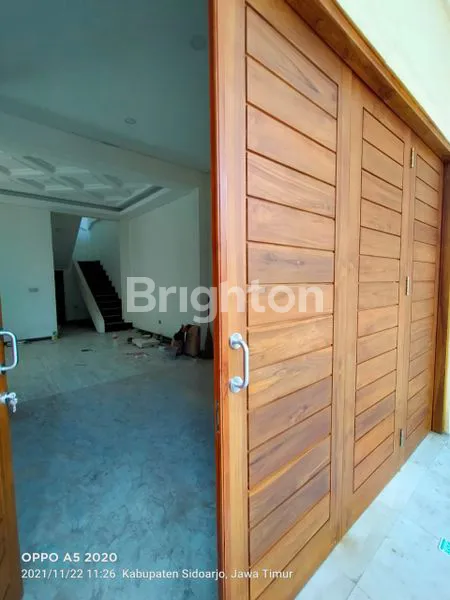 image RUMAH BARU 2 LANTAI LOKASI STRATEGIS SIDOARJO (3)