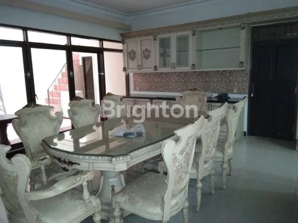 image RUMAH 2 LT DI DHARMAHUSADA INDAH TENGAH SURABAYA DEKAT MULYOREJO, MERR, KENJERAN (4)