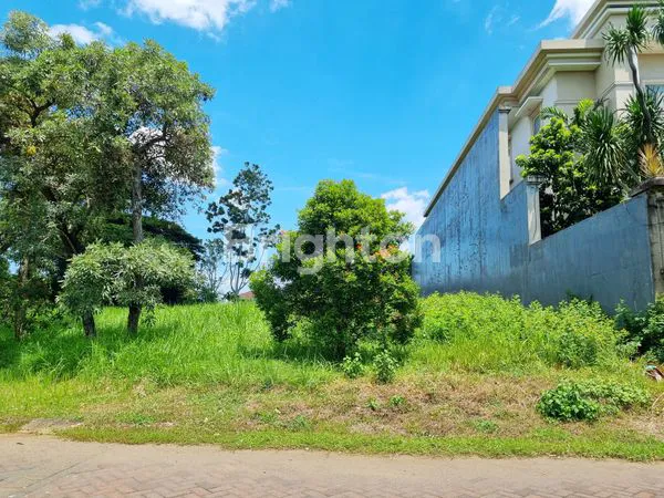 image TANAH KAVLING BUKIT DARMO GOLF PENINSULA GOLF VIEW DEKAT TOL, CLUBHOUSE, MALL, PUSAT BISNIS DAN KOMERSIAL (1)