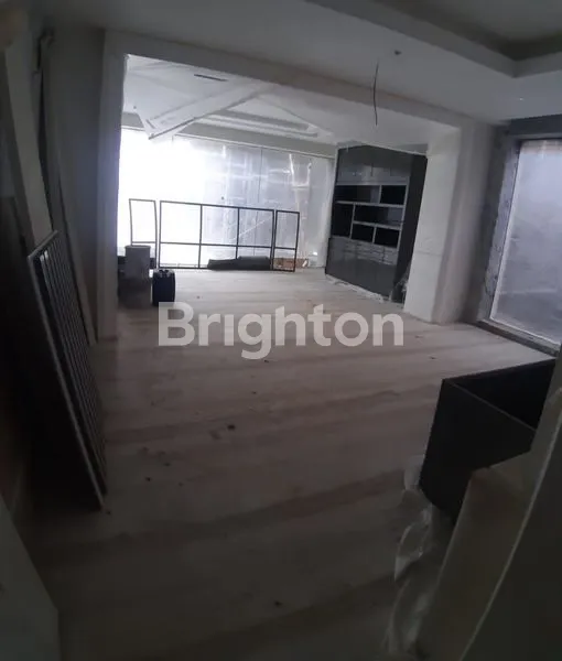 image RUMAH FULL MARMER MRH PAKUWON CITY (5)