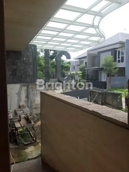 image RUMAH FULL MARMER MRH PAKUWON CITY (6)