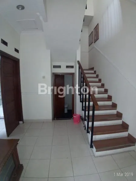 image RUMAH 2 LANTAI SIAP HUNI DI ARCAMANIK (1)