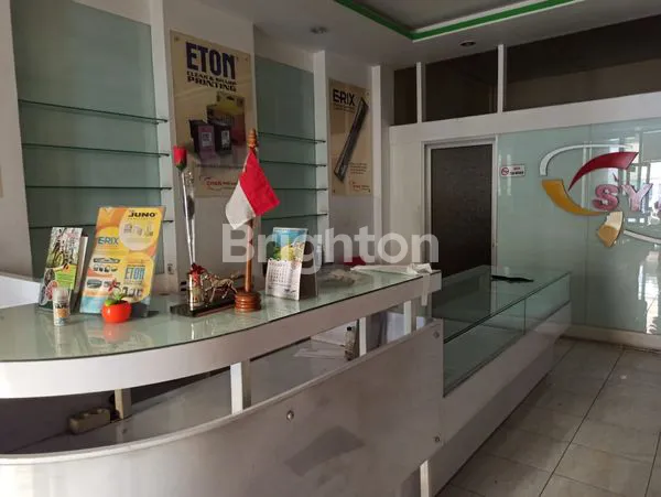 image RUKO DITENGAH KOTA ,DI DAERAH PERNIAGAAN , PUSAT KOTA .DI SEKITAR DI KELILING I HOTEL , .5 MNT KE STASIUN PONCOL ,  5 MNT KE PARAGON MALL DAN DP .MALL , 5 MNT KE LAWANG SEWU DAN TUGU MUDA , 10 MNT  KE RS .KARIADI . 15 MNT KE BANDARA A YANI .DAN PELABUHAN (7)