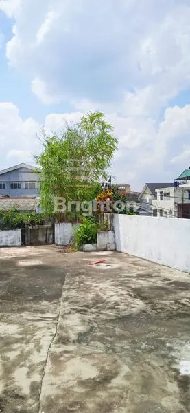 image RUKO PREMIUM LOKASI STRATEGI DI HOOK TANAH LUAS (6)