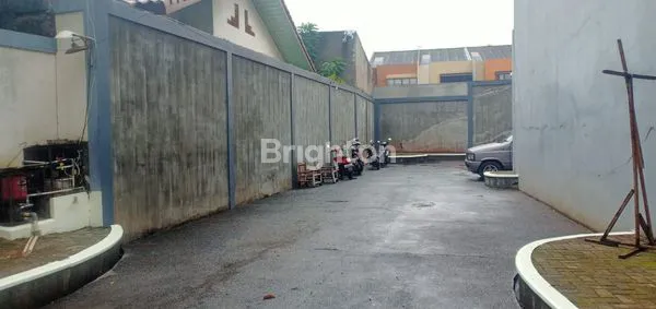 image RUMAH LUAS DAN MURAH DI JAKARTA BARAT (5)