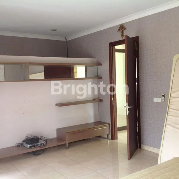 image RUMAH 2 LANTAI DI THE GREEN, CLUSTER MIRAGE, BSD, TANGERANG SELATAN (13)