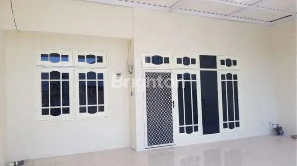 image RUMAH BERSIH TERAWAT NIRWANA EKSEKUTIF DEKAT MERR RUNGKUT (2)