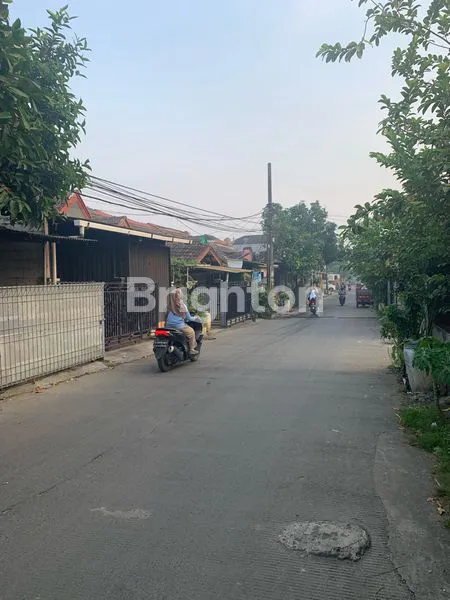 image RUMAH DI TAMAN WALET (2)