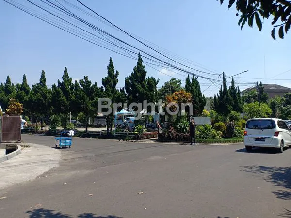 image RUMAH TINGGAL 2 LANTAI (2)