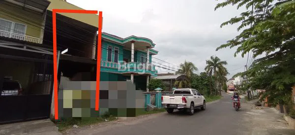 image RUKO 70 % TAHAP PEMBANGUNAN (2)