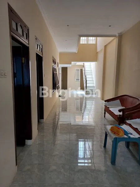 image RUMAH 1.5 LANTAI LOKASI STRATEGIS BARU DI RENOV TOTAL, SIMPANG DARMO PERMAI UTARA SURABAYA BARAT (1)