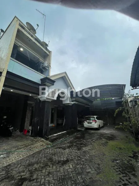 image RUMAH 3 LANTAI DI PARE KEDIRI (1)