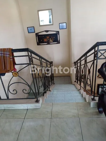 image RUMAH HOEK 2 LANTAI SIAP HUNI DI KELAPA DUA TANGERANG (2)