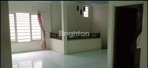 image RUMAH SIAP HUNI 2 LANTAI  BOULEVARD CITRA HARMONI (8)