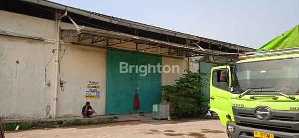 GUDANG PREMIUM LOKASI DITENGAH KOTA