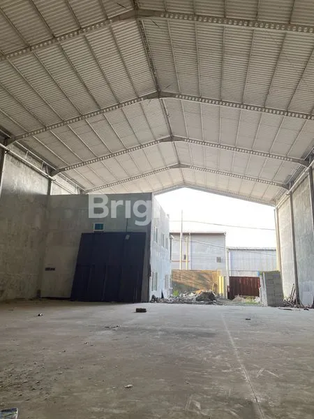 image GUDANG DI KEDINDING TENGAH JAYA SURABAYA NEW GRESS (3)