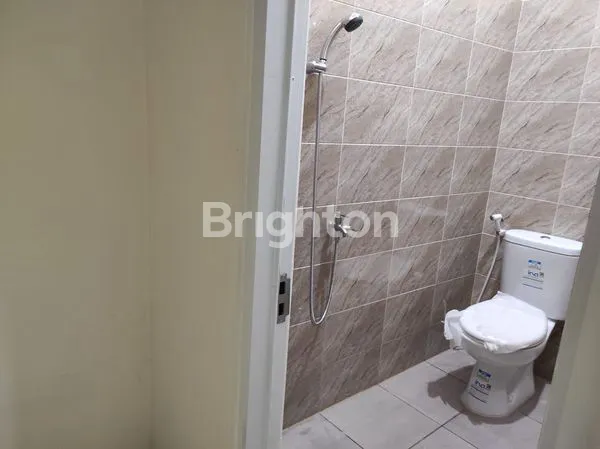 image RUMAH  SDH RENOV  TOTAL SDH DI TINGGI KN DR JLN DAN BEBAS DR BANJIR (2)